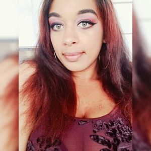 Meet your Posher, Macy